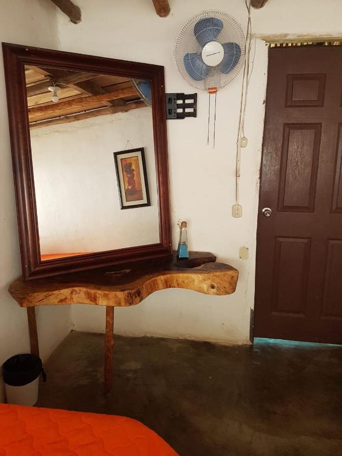 Bed and Breakfast Mi Casa En La Playa Эскуинтла Экстерьер фото